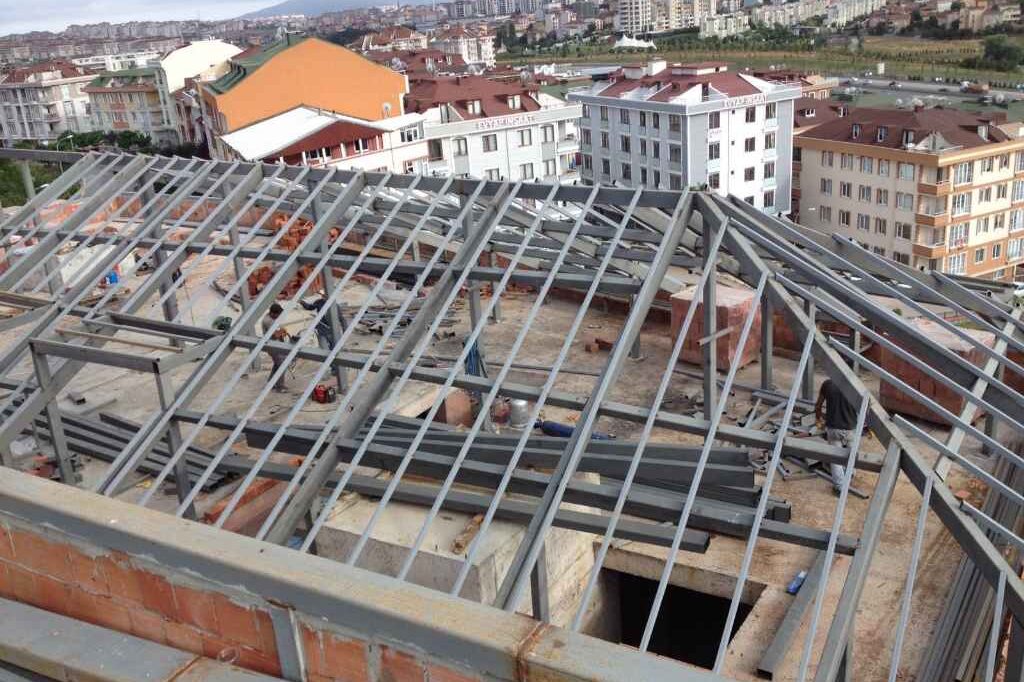 Çelik çatı ve çelik işleri